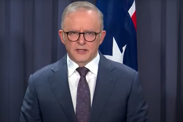 Anthony Albanese addresses the media after the Bondi Junction stabbing attack.