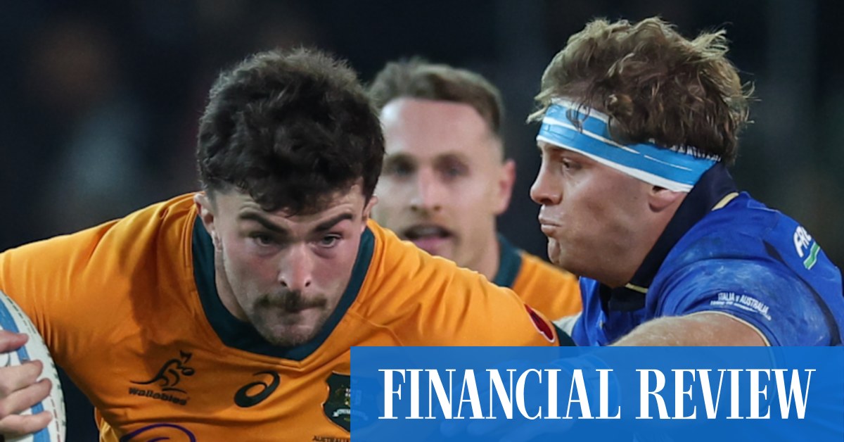 Ugly Italian job puts heat on Wallabies coach Joe Schmidt