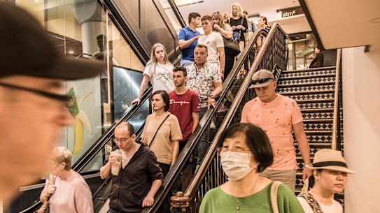 The new Sydney case, who has no known links to the virus or hotel quarantine, returned a positive result on Wednesday morning.