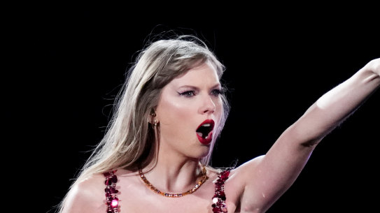 If Taylor Swift goes to the Super Bowl, will she be able to kick the jet lag before beginning the Australian leg of her tour?