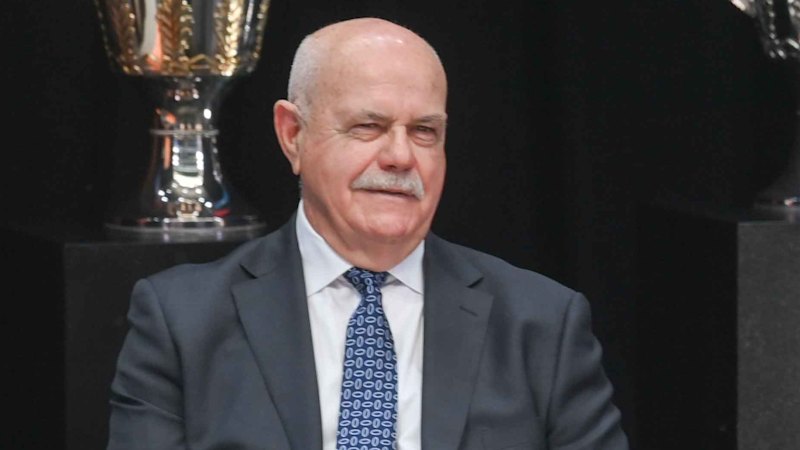 Leigh Matthews slams Essendon administration over coaching vacancy (australia) — SMH