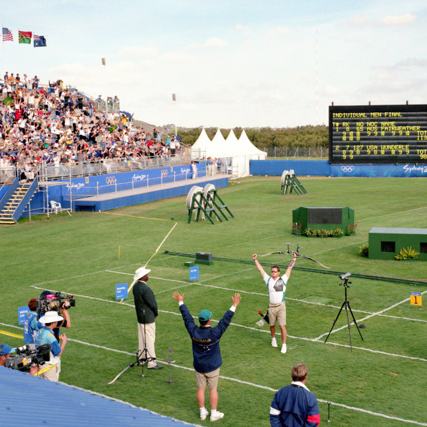 Simon Fairweather secures Australia's first and only gold medal in archery.