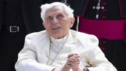 Damning report finds former pope Benedict failed to act over Munich sex abuse