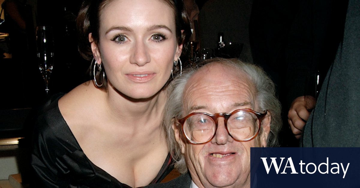 Emily Mortimer on her father's advice: You can be anything as long as you are not boring - Vimarsana News