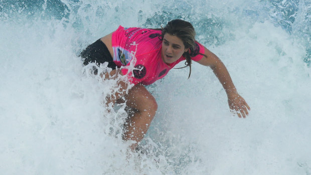 Teenager Caroline Marks has won the WSL season-opening event on the Gold Coast.