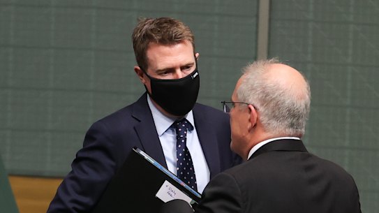 A parliamentary committee is looking at the issues around Christian Porter’s use of a blind trust to pay legal fees.