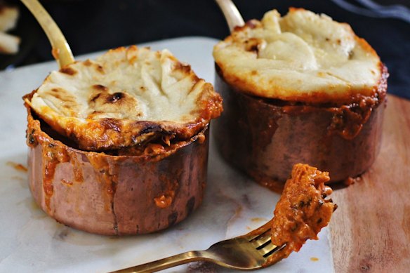 Quick butter chicken pies with naan bread lids.