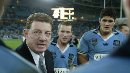 Phil Gould rallies his troops as NSW coach in 2004.