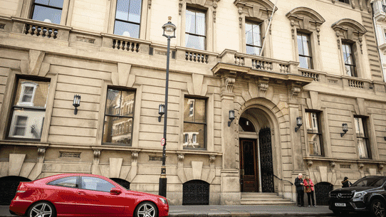 Some famous faces are members of the Garrick Club.