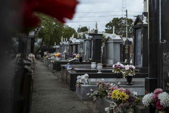 Police are investigating a spate of robberies and damage to grave sites at Footscray General Cemetery.