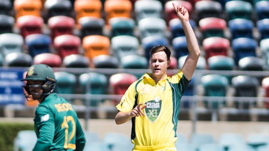 Jason Behrendorff presses claim for international recall