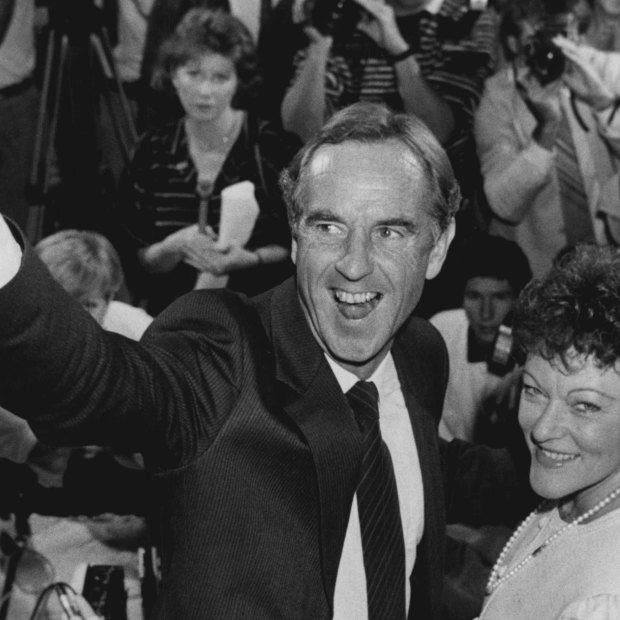John Cain and his wife Nancye celebrate Labor's victory in 1985.