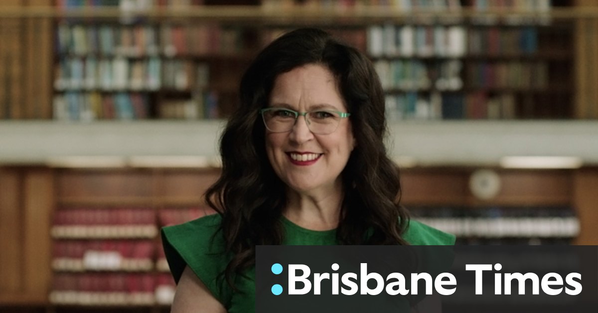 Sydney property: Annabel Crabb puts Marrickville house up for auction - Vimarsana News