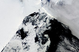 Ice shelf collapses in previously stable East Antarctica
