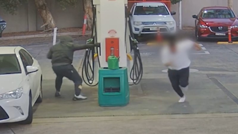 Police hunt Sydney rapper after brazen Surry Hills killing