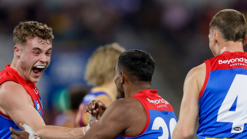 AFL 2024 round 16 LIVE updates: Oliver and Dees up and about as Melbourne rediscover their best