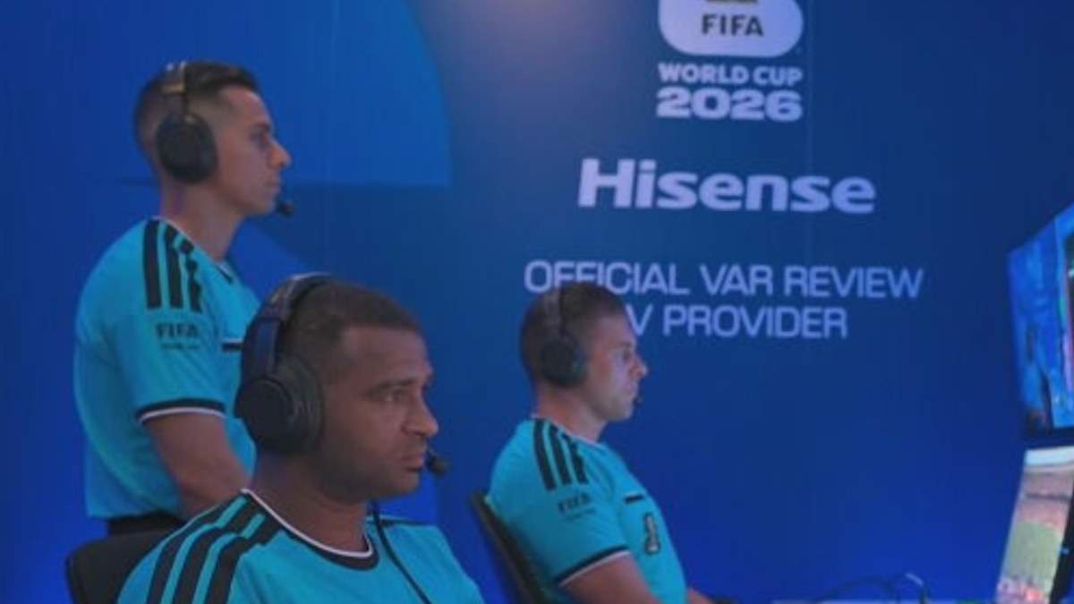 Aussie official returns to World Cup work after hand gesture controversy