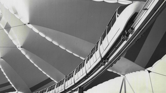 World Expo 88 and monorail - just 800 metres from Brisbane’s city heart. March 18, 1988.