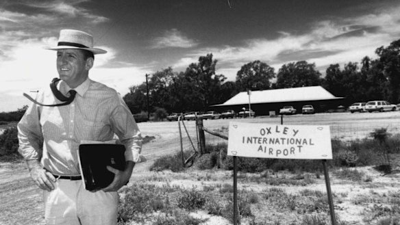 Tim Fischer, pictured in 1986, won the NSW seat of Farrer for the Nationals two years earlier after the Liberal contender for the seat flew to the Netherlands mid-campaign.