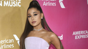 Ariana Grande Fumbles Again In Attempt To Fix Botched