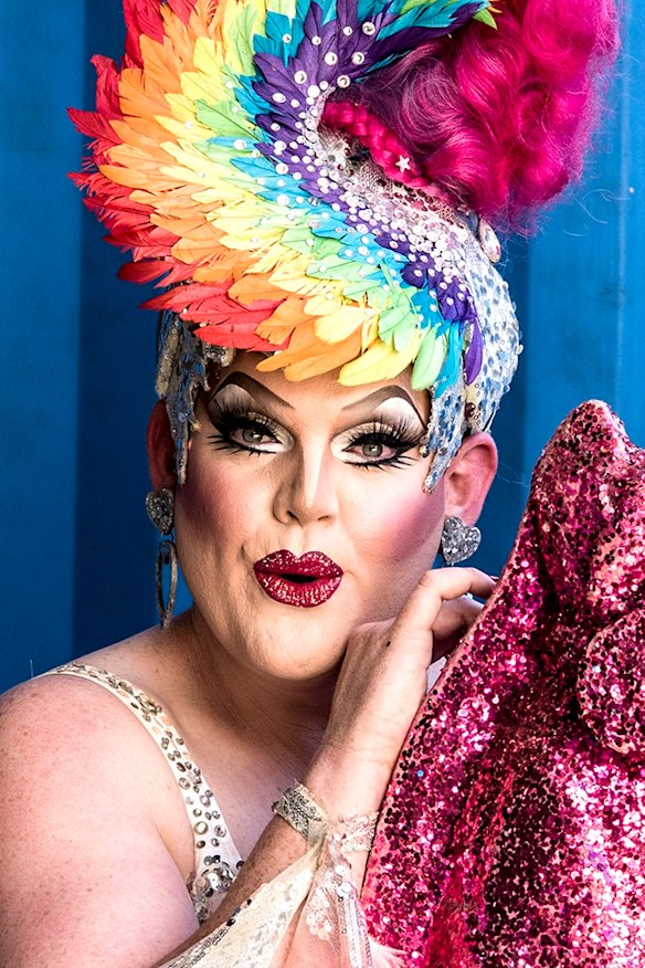 Drag queen Carmen Gettit will co-host the pre-show entertainment at the SCG.