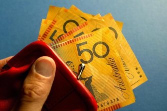 Miejsca pracy w Sydney spadły o 5 procent w ciągu ostatnich dwóch tygodni, podczas gdy spadek w pozostałej części stanu wyniósł 3 procent. 