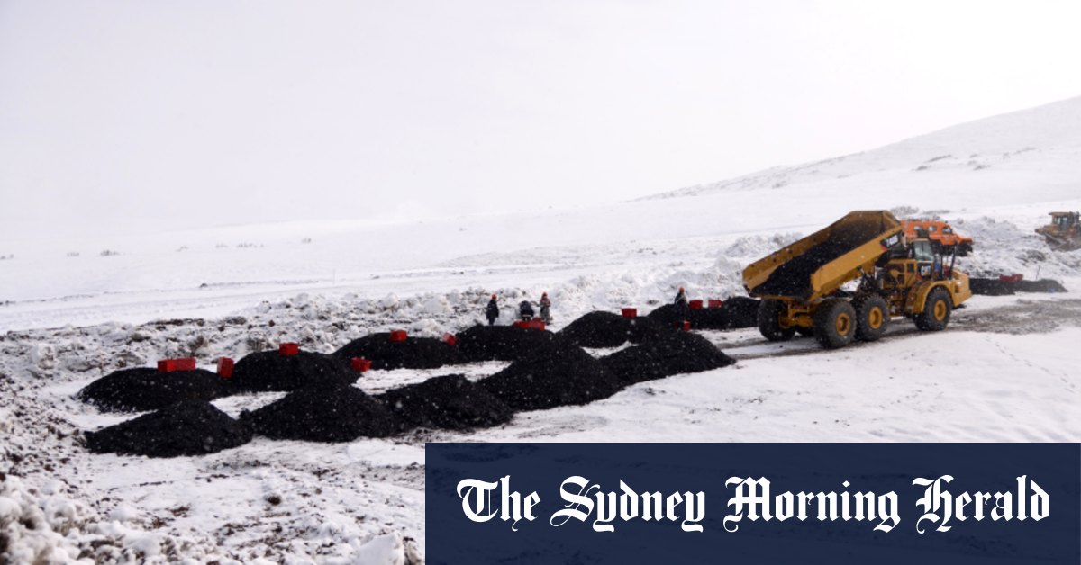 Australian miner loses bid to avoid sanctions over Russian coal