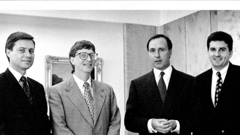 Bill Gates with then Prime Minister Paul Keating and  Daniel Petre (far right)