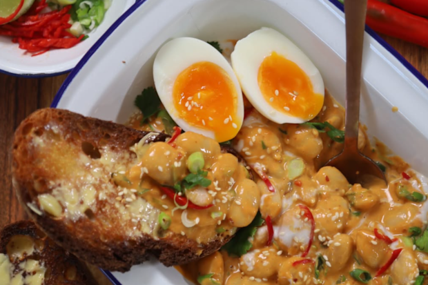 Creamy peanut butter beans by Jane de Graaff