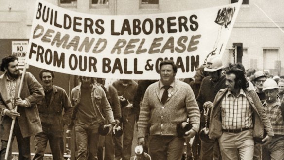 Joe Owens, right, and Norm Gallagher in 1974, leading a protest outside the Industrial Court.