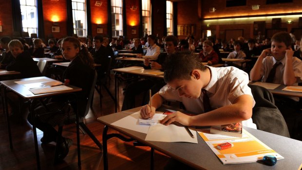 ACT students score generally well in literacy and numeracy tests, but their results fall well behind those of students in similarly advantaged schools interstate.