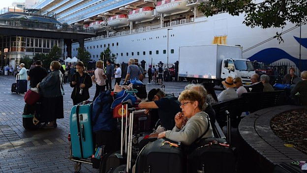 Passengers disembark unchecked from the Ruby Princess cruise ship on March 19 at Sydney’s Circular Quay.