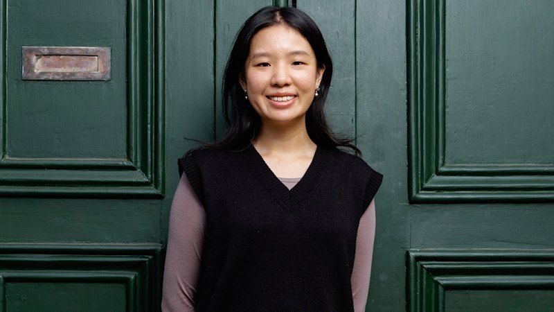 ‘Better than doomscrolling’: The group of Sydneysiders flocking to museums and galleries