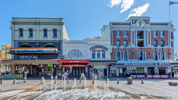Moelis has taken control of Taylor Square after buying Kinselas and the Courthouse Hotel.