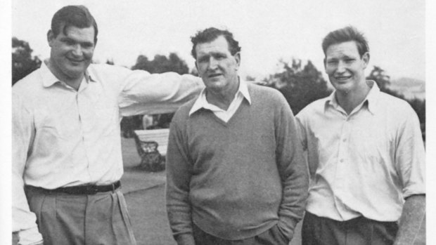Sir Frank Packer (centre) with Clyde (left) and Kerry on the golf course in 1959.
