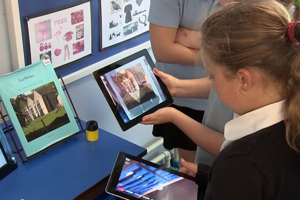 Schoolchildren are increasingly interacting with technology at school. 