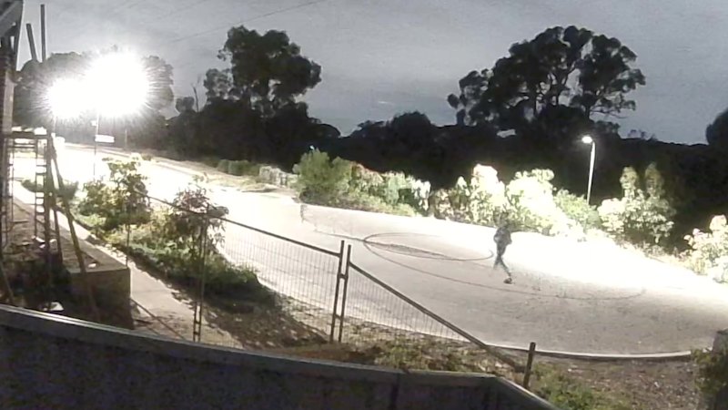 Police release CCTV in hunt for two men after Hamilton Hill shooting