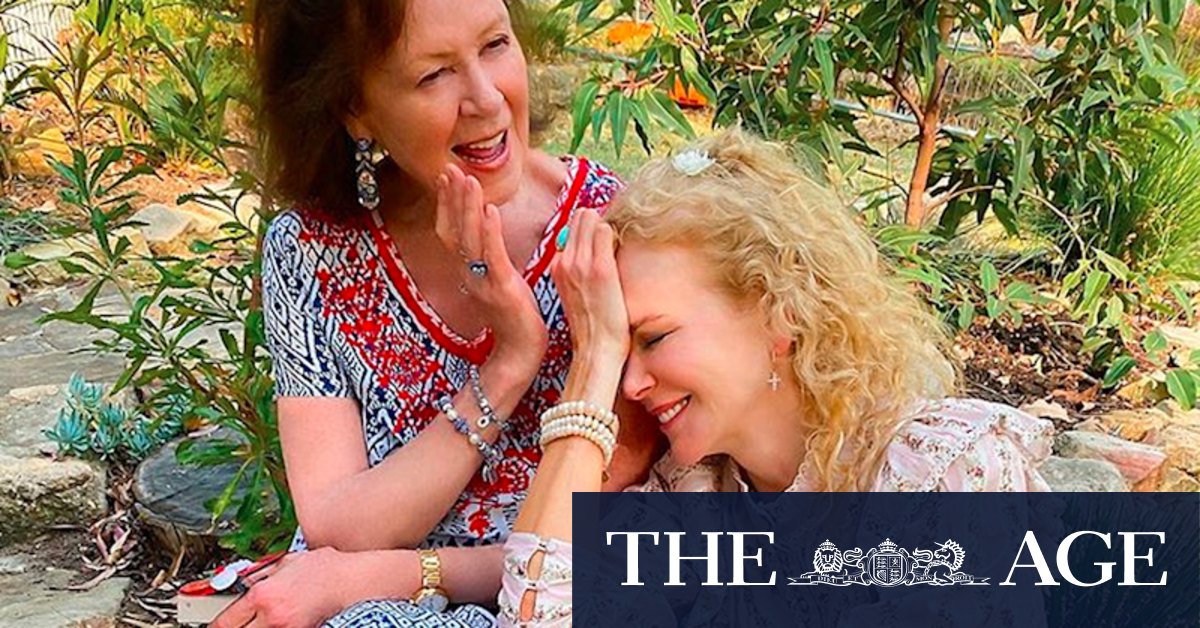 Nicole Kidman's mother Janelle Kidman flies party colours ahead of 2022 election - Vimarsana News