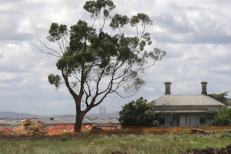 Housing spread of Cranbourne engulfs a former Clyde farmhouse.