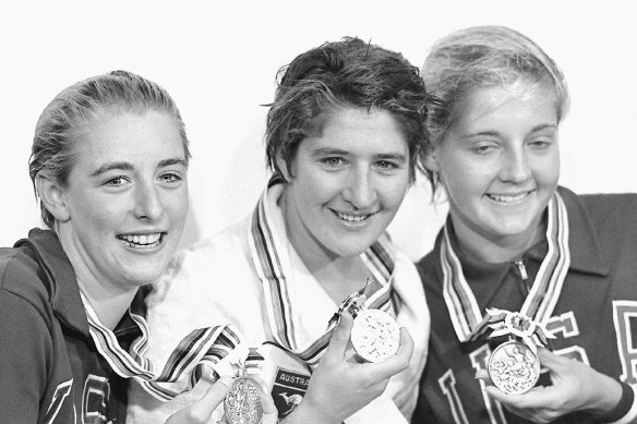 Dawn Fraser (centre) in Tokyo in 1964.