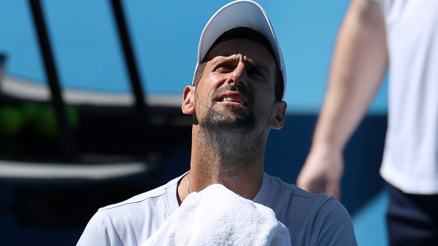 Novak returns to centre court showing no signs of wrist problem