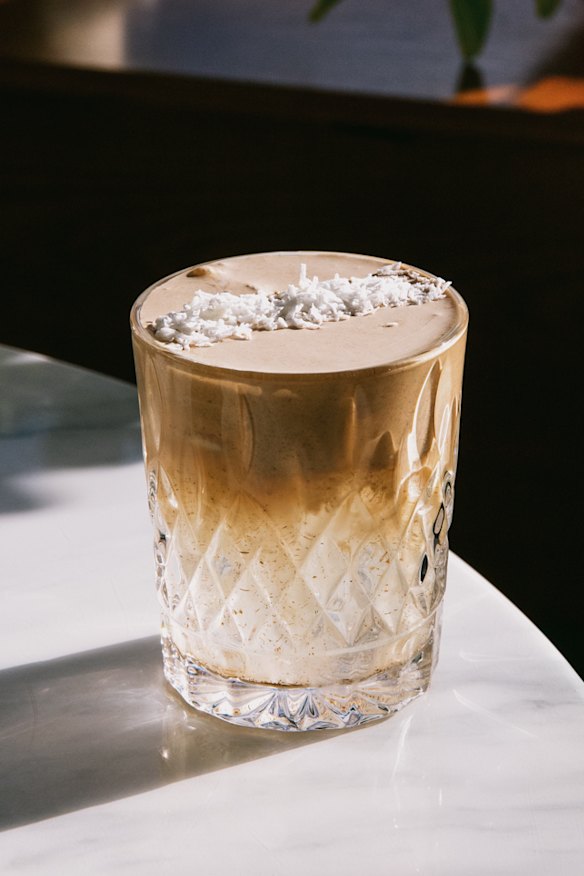 The L.O.M: coffee comes into play in the cream crown on top.