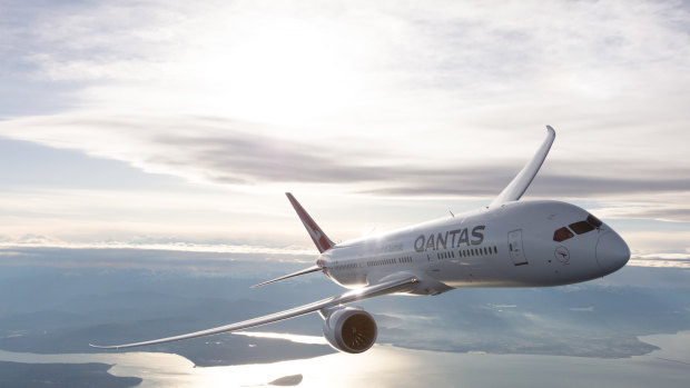 Qantas is set to introduce direct flights from Brisbane to Chicago and San Francisco on its Dreamliner fleet.