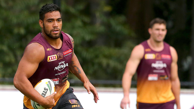 Joe Ofahengaue in action during Brisbane Broncos training at Clive Berghofer Field.