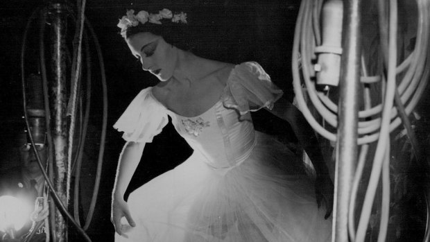 Ballerina Margaret Scott in Sylphides at the Princess Theatre, 1949. 