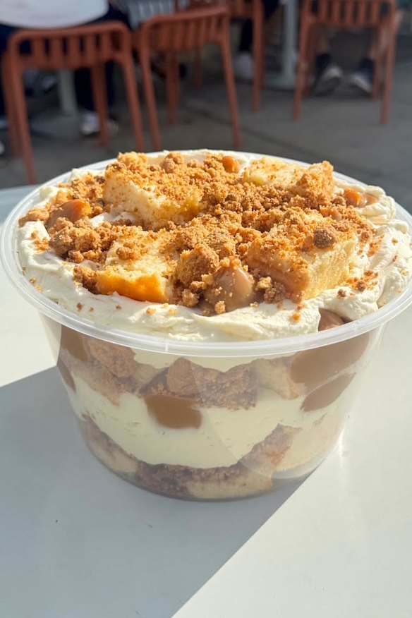 Banana pudding with dulce de leche and banana cream.