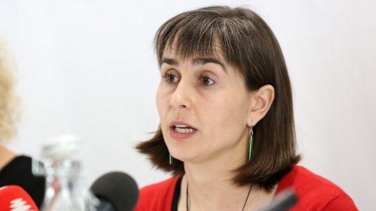 Mental health on Nauru 'absolutely devastating' as Trump rejects refugees under extreme vetting