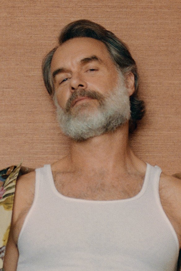 Unable to land auditions in Australia, Bartlett moved to the US in 2000.