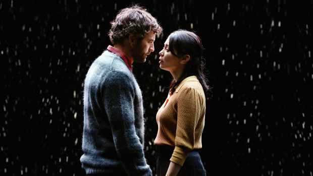 Two actors take on the multiverse in jaw-dropping new production