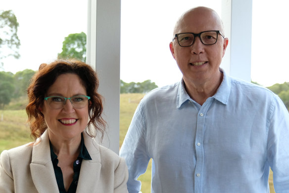 It’s incorrect to accuse Annabel Crabb of not asking tough questions of Peter Dutton and others on Kitchen Cabinet.